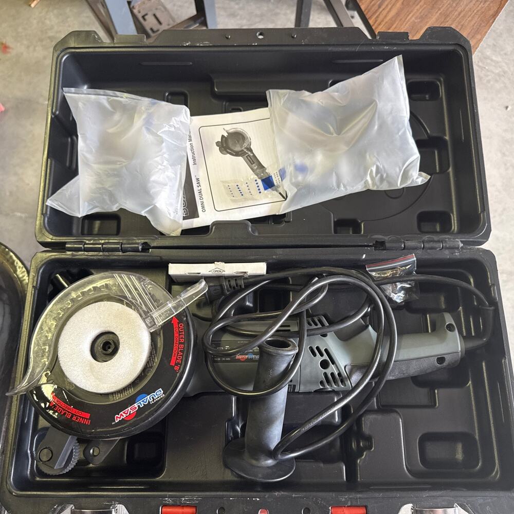 OMNI DUAL SAW COUNTERROTATING CIRCULAR SAW MODEL: 080901N w/Manual,Case